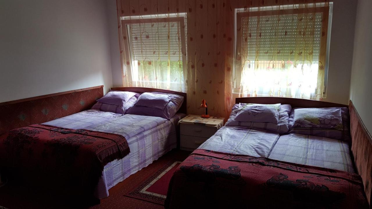 Meszoely Vendeghaz Hotel Siofok Exterior photo
